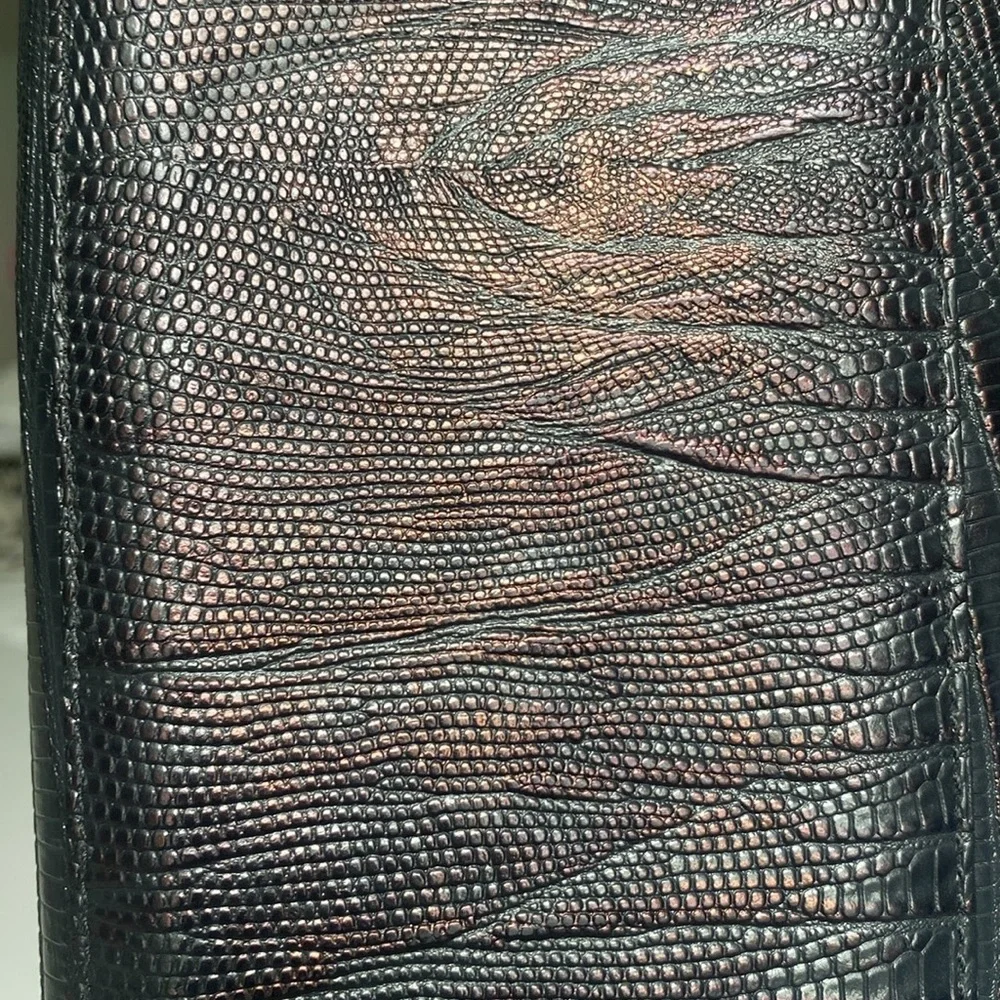 Vintage Brahmin Mariel’ black Melbourne handbag purse excellent condition.